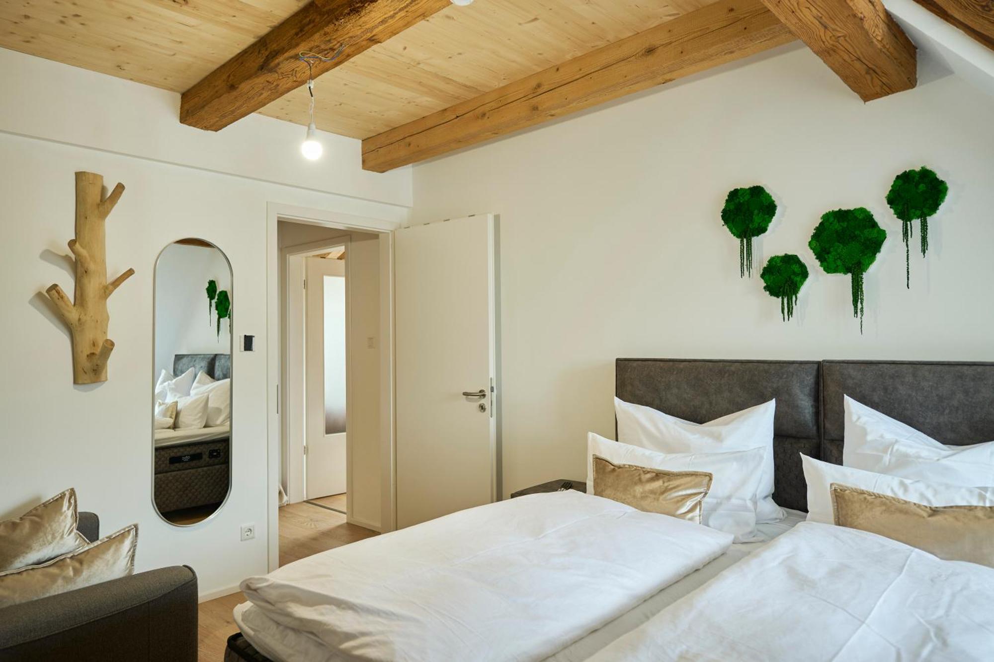 Wood World Luxury - Massage - Bergblick - Tranpolin- Parken Markdorf Exterior foto